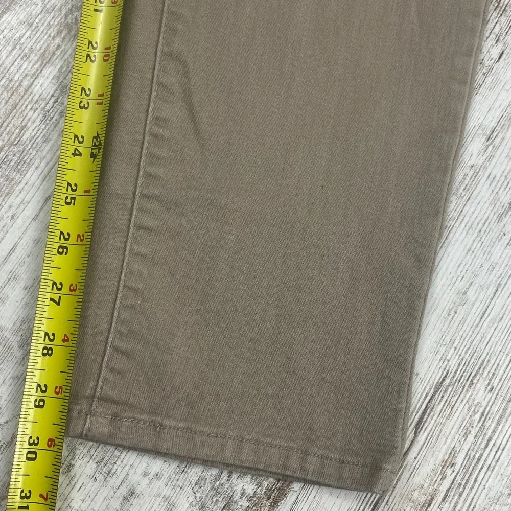 Westport Signature Fit Womens Taupe Straight Leg Stretch Jeans Size 12